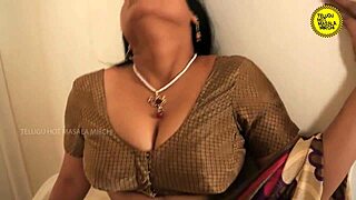 辣老师和18岁学生一起狂野，耶！😜