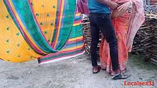 मैन, देसी भाभी आउटडोर सेक्स एक्शन में वाइल्ड हो रही है!