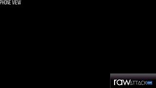 MILF Gia DiMarco geniet van dubbele actie achter de schermen