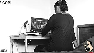 Alice Vilella 黑人熟女自慰挑逗秀