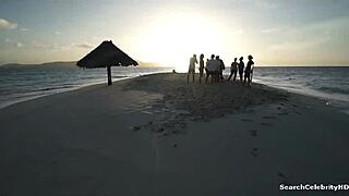 Загарные полоски Каролины Возняцки в Sports Illustrated 2016