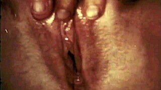 Horney Hilarys vintage husmor middelalderfantasi udfolder sig