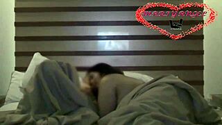 朋友宣称我的胖老婆为己有