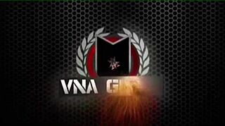 La mamá tetona Vicky Vette se dedea su coño maduro hasta el clímax... ¡mierda, se siente tan bien!