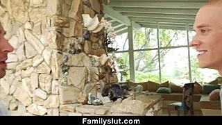 Дикие ощущения с брюнеткой Лили Джордан