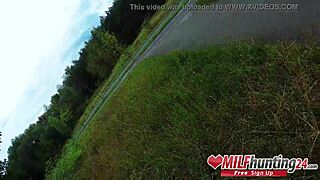 Kuk-galen luder Harleen Van Hynten dybthroater monsterkuk udendørs!