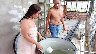 Voda nefunguje, nadržený švagr mě jebe na terase u nádrže!