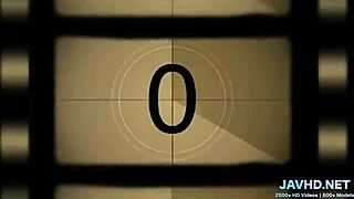 观看饥渴亚洲熟女合集Vol 44！激烈口交和硬核行动释放！