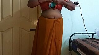 Cheating Desi Wife Reveals Big Boobs and Shaved Pussy