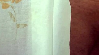 Mi tía mexicana pillada duchándose, termina en acción casera caliente