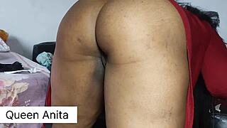 अरे, स्टेपमॉम, क्या तुम बेड में मेरी वेट कर रही हो?