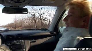 Grannyns djärva första steg in i pornvärlden