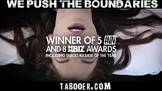 Μπορεί η ομοφοβική Reagan Foxx να αντέξει λεσβιακή εκδίκηση από Ana Foxxx και Whitney Wright;