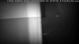 JOI panas dari gadis hantu tetek besar bertatu di rumah menyeramkan