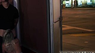 Oude Rijpe Hardcore Valerie White Is Misschien Een Schattig Klein 18+ Blondje