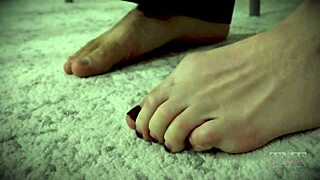 מולטיויטמין לנשים הופך את ג'ייסון נינג'ה לבחורה חמה סידני פייג'