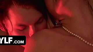 Marsianna Amoon บอก เลียหีโหนกผมในห้องน้ำ ขณะหนุ่ม 18+ เย็ดเธอ