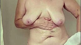 Mature MILF mommavee get's wet and wild