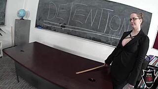 Rome Major vrtá tlustou prdel učitelky Andi Ray tvrdě v detenční s neúnavnou kokotovou akcí