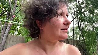 Hitra posodobitev iz tabora, prekinjen med špricanjem v ožgani šotori