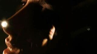 أميرة آسيوية هندية حلوة تكشف سحرها الغريب