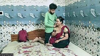 גברת וסטודנטית צעירה 18+ מתמסרות לשיעור פרטי לוהט