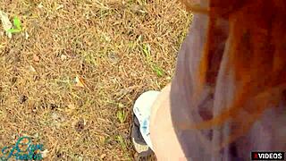 Vær sød at komme i mig, kinky milf i det offentlige.