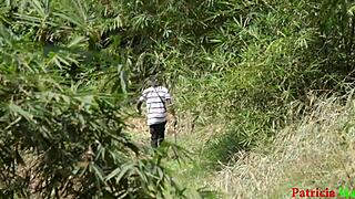 BBW Patricia prosi softkind fucksy, naj neha v javnosti