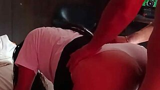 Meksikansk skolepige 18+ prøver anal første gang for at få Nike-gear.