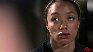 Ariel X和Olive Glass在Allherluv中在监狱后面分享激烈口交