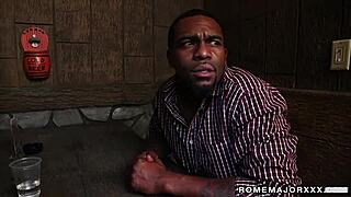 Wow, Harlow Harrison ditali lidah keras di stoking!