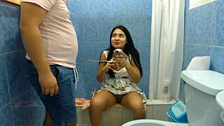 صادفت ابنة زوجي تمتص كعب حذاء، فأصبحنا مجانين