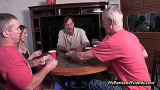 纸牌游戏赢家选择狂野69动作