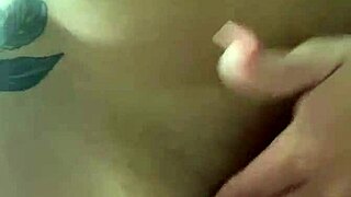 xspicymamixx shares her milf masturbation session in a narrative style