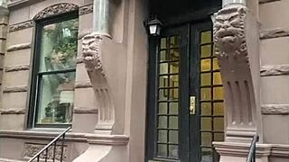 does this cougar squirt with dildo toys