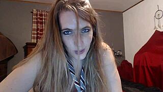 Roxxxanne69 Fingers Her Pussy With Intense Passion!