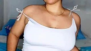 Hot Colombian babe seduces with dirty talk and her massive pussy! Wow!