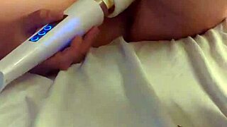 Supersexy Amateur Milf Babe Gets Hardbanging Quickie With Wet Pussy Orgasm