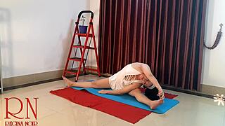 Natural tits and juicy pussy on display during yoga workout