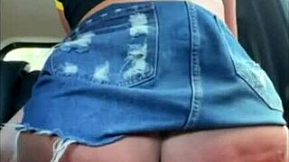 Morena Safada Rides Skinny Guy with Wild Passion