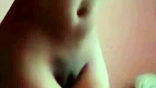 A curvy ebony woman plays with herself in a solo session