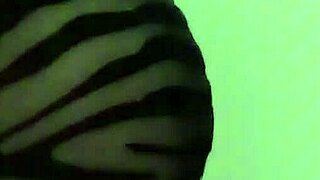 Sexy Curvy Mama Prepares for Rest with Huge Ass Display