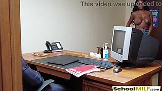 Stepmom Naomi Foxxx In A Bit Of Sex-Ed