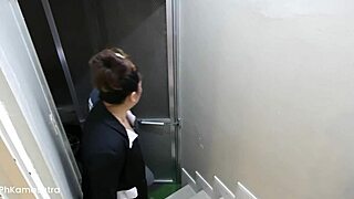 Kabet Ko Si Bea in Wild Action