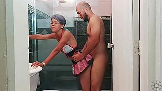 He fills my wet pussy, hope no pregnancy from stepbrother