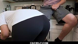 Lucky guest fucks homeowner milf hard in doggystyle