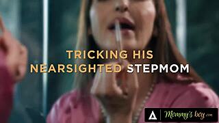 Η ορνιά MILF Lexi Luna μπερδεύει τον ετεροθαλή γιο με τον εραστή;