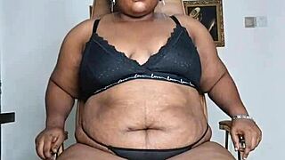 Big ebony MILF's solo pleasure show on sheer curiosity