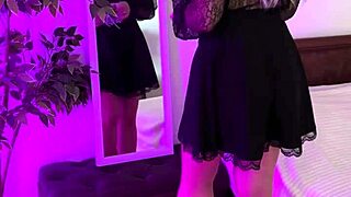 i'm gorgeous mature in sexy garter