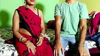 Desi bengalska randi zapeljana za trdi domači creampie!